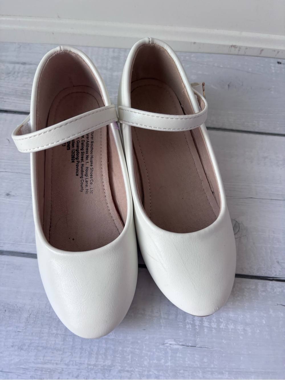 Girls White Mary Jane Dress Shoes